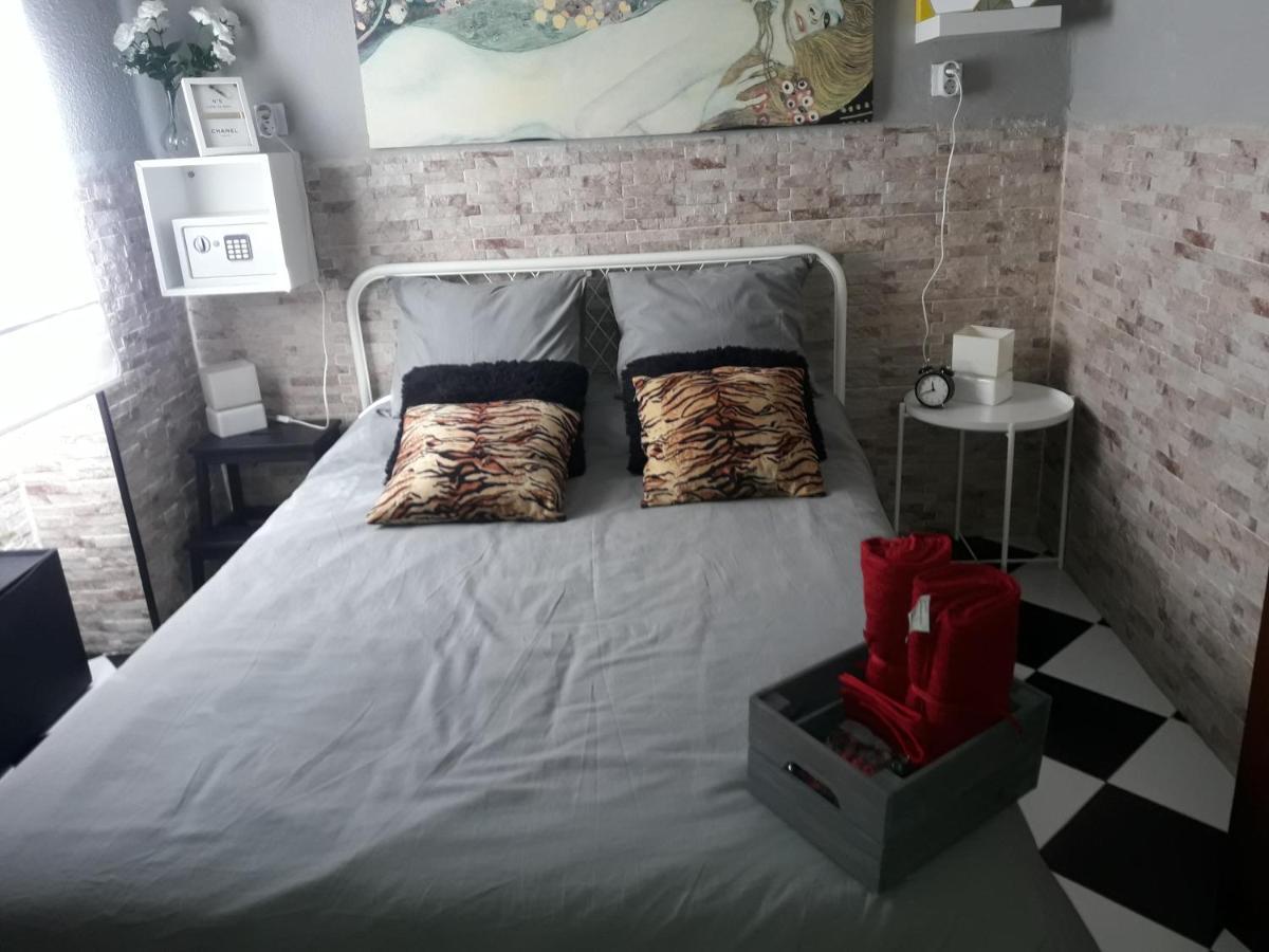 מאלגה Apartamento La Escapada מראה חיצוני תמונה